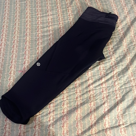 Lululemon cropped pants - Picture 6 of 8